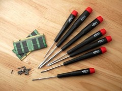 Wiha 26197 Precision Screwdriver Set, 7-Piece Mini Slotted & Phillips