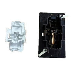 Wirecon Self-Contained Universal Duplex Receptacle Black