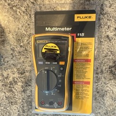 Fluke 115 True RMS Handheld Digital Multimeter CAT III 600V