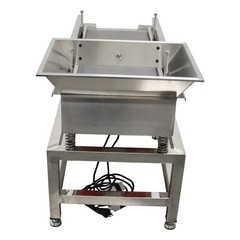 110V Linear Vibrating Screen Stainless Steel 3mm Hole 3000RPM Dual Motor