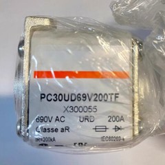 NEW For X300055 PC30UD69V200TF Fuse 690V AC 200A