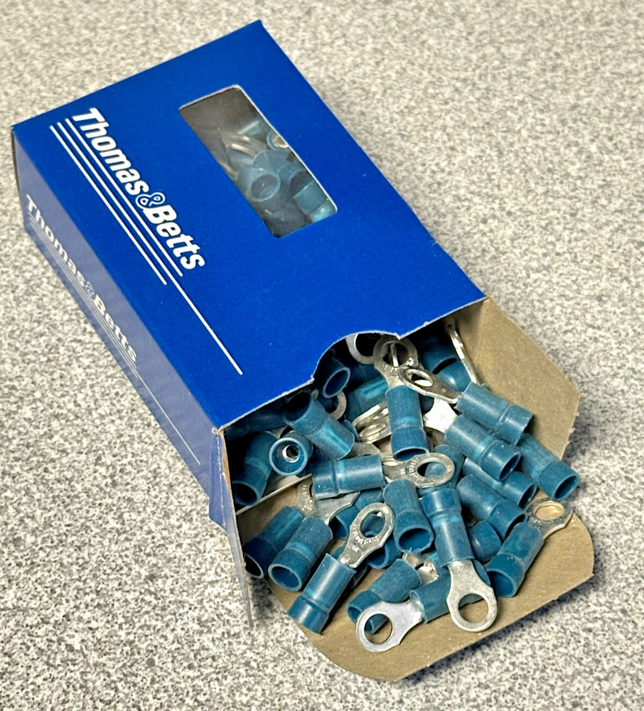 NEW Box of 100 Thomas & Betts Sta-kon 14RB-10X Ring Terminals 18-14 AWG #10 stud
