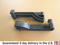 JCB BACKHOE – SIDE WINDOW HANDLES, 2 PCS. (PART NO. 331/38532 & 116/00822)