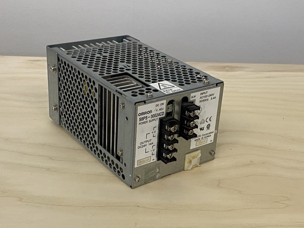 Omron S8PS-30024CD Power Supply, AC 100-240V in, Adjustable 24V DC Out, Rail Mt
