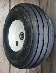 Complete UNIVERSAL TEDDER TIRE – 15X6.00X6 OFF SET RIM