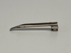 L27/L28: Lot of 8 Rusch Propper Emerald Piramal Blades