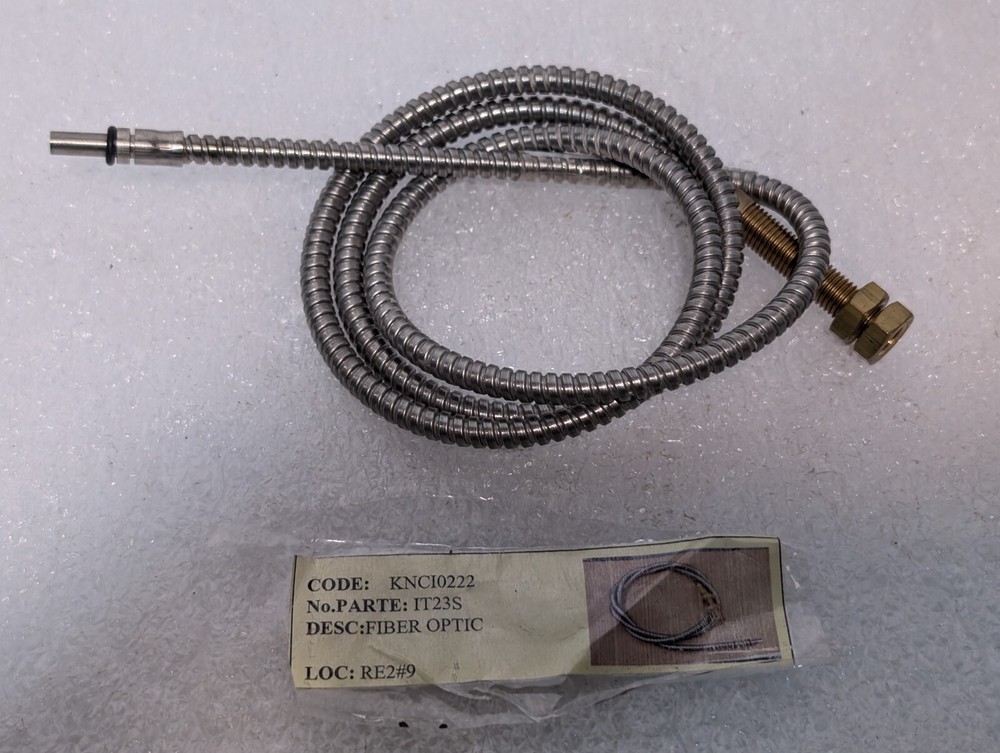 Banner Engineering IT23S Photoelectric Fiber Optic Sensor Cable as shown