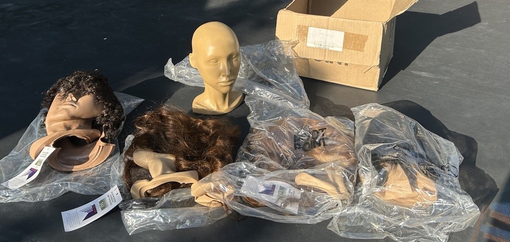 -KIT-B Paul Mitchell The School – Cosmetology Beauty PICTURED