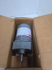 Dayton 4Z065A Permanent Split Capacitor Gearmotor **NOS**