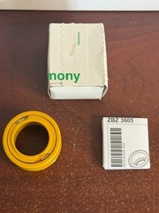 SCHNEIDER ELECTRIC ZBZ 3605, YELLOW PADLOCK, NEW