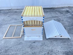 2026 White Wooden Auto Bee Hives Cedarwood + 7PCS Beekeeping Honey Hive Frames