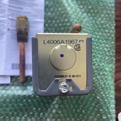 Honeywell L4006A1967 High / Low Limit Aquastat Controller Opened box