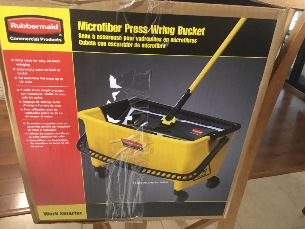 Rubbermaid Q050 Microfiber Floor Finishing System Kit (Blue/Black/White) NEW