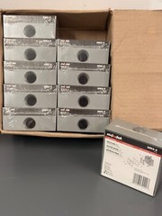 CASE OF 10 Thomas & Betts / Red Dot 2-Gang 3-Hole 3/4″ Outlet Boxes 2IH3-2