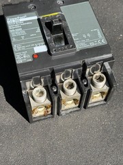 Square D PowerPact QG 200 QGL32200 200A 3P Circuit Breaker * Warranty *