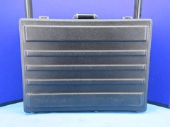 2207 – PLATT LUGGAGE – MEDIUM-DUTY ABS CASE – Interior Dimensions 22x16x7