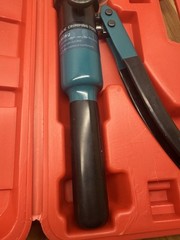 Muzata Hydraulic Hand Crimper Tool for Cable With Hard Side Carry Case 1/8”