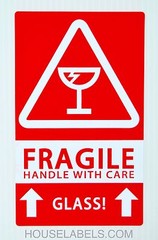 1 Roll ; 500 Labels 3×5 (3″ x 5″) Pre-Printed Fragile GLASS This Way up Labels