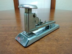 Vintage PILOT Stapler No. 402 United States Steel USS USA ACE Fastener Working