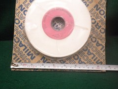 Cincinnati Milacron Grinding wheel 9A80-I6-VRW 6 x 1/2 x 1-1/4″ 4138 RPM