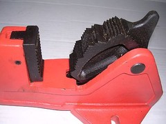 TWO FOOT VISE & PIPE WRENCH 1/2″-2″ RIDGID 300 535 700 1822 1224 Pipe Threader