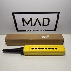 SCHNEIDER ELECTRIC XAC-A08H7 M-138
