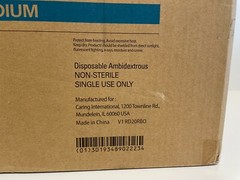 U10: Case of 1500 (10 Boxes) Medline Vinyl Powder-Free Gloves Medium SB512