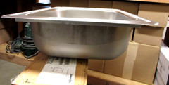 Dayton D117211 – 17″x21-1/4″ x 6-1/2″ 1-Hole 1-Bowl Stainless Steel Kitchen Sink