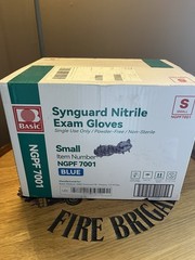 Synguard Nitrile Exam Gloves NGPF-7001 Case of 10 Boxes 1000-Piece Size Small