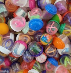 1,000 1″ TOY FILLED VENDING CAPSULES PARTY FAVOR CARNIVAL GAME PRIZE FREE DISP