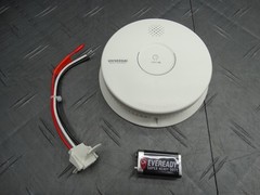 Universal Security Instruments Hardwired & 1-Year Battery Backup Smoke Detector