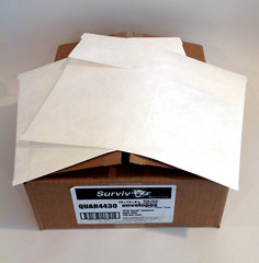 Box of 100 Survivor QUAR4430 Tyvek Expansion Mailers 10 x 13 x 2″ Open Side NEW