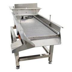 110V Linear Vibrating Screen Stainless Steel 3mm Hole 3000RPM Dual Motor