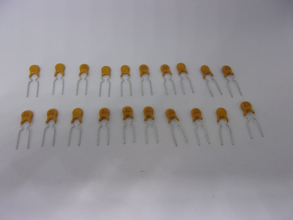 20Pcs Pack Lot RXEF030 72V 0.3A Polymer PPTC Recoverable Fuse X72 XF030 DIP 2Pin