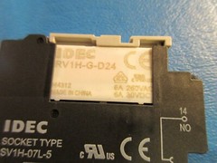 IDEC RV8H 6-24 VAC, Interface Relay Input With RV1H-G-D24 Coil Relay