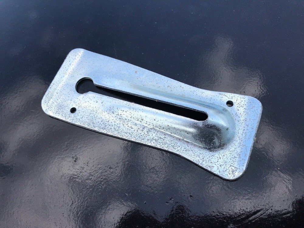 Heavy Steel Snap Tie Wedges – box of 100 -Concrete Forming Wedge