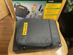 Fluke 117/323KIT Electrician’s Multimeter & True RMS Clamp Meter Combo Kit