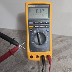 Fluke 189 True RMS Multimeter With Leads and Case Tested *Free Shipping*