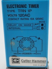 Cutler-Hammer TRN1P Electronic Timer 10A 120VAC 0-5 Min with D3PA2 Socket Base