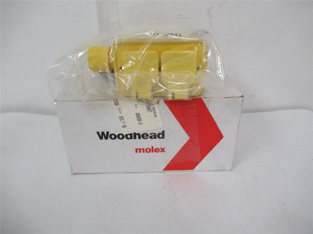 251878 New In Box; Woodhead 1301370126 Multiple Outlet Box w/Flip Lid Covers