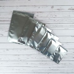 QQ Studio 100 Food-Safe Matte Silver SlickSeal™ Pouches for Food Snack Packaging