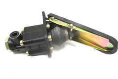 428-43-37100 GENUINE SINGLE BRAKE FOOT VALVE FOR KOMATSU WA700-3 WHEEL LOADER