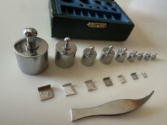 Adams Apple Calibration Weights Set Lab Use, Storage Box, Tweezers, 100g-20mg