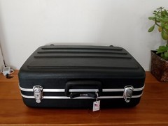 PLATT LUGGAGE – LIGHT-DUTY ABS CASE Interior Dimensions 18″ x 13″ x 5″