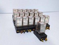 Schrack MT3330C4 relay, 24VDC with Schrack MT78740 relay base as shown