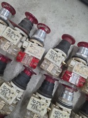 LOT OF 35 Square D 9001 KM1,KM35, KM7 Red Push MOMENTARY VARIOUS DIFFERENT