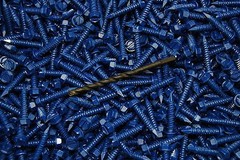 (250) Hex Washer Head 1/4 x 1-1/4 Concrete Masonry Screws Tapcon Anchor & Bit