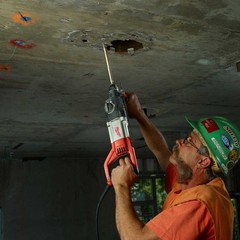 Milwaukee 5262-81 1 in. SDS Plus Corded Rotary Hammer – Reconditioned