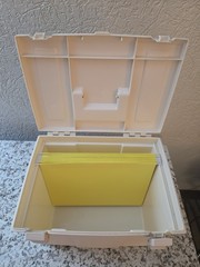 Vtg Rubbermaid Portable File Folder Carry Case Storage Box Almond Hard Shell