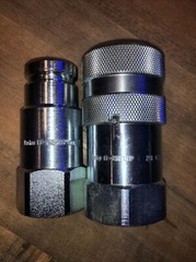 Parker Hydraulic Quick Disconnect FF-752-12FP and FF-751-12FP